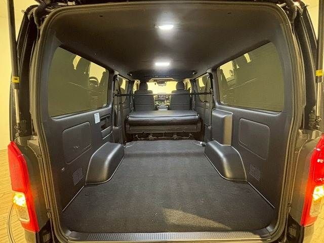 TOYOTA HIACE VAN 4WD 2023 Image 31