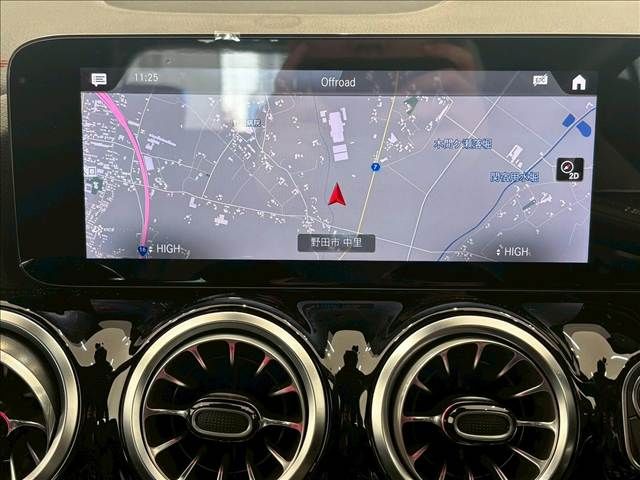 MERCEDES BENZ EQA 2021 Image 31