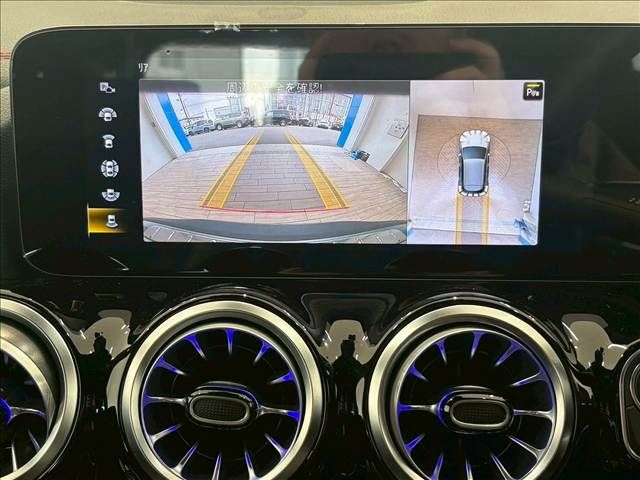 MERCEDES BENZ EQA 2021 Image 31