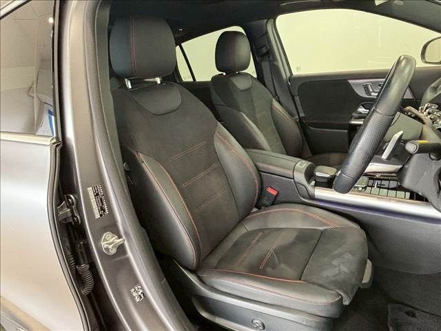 MERCEDES BENZ EQA 2021 Image 31