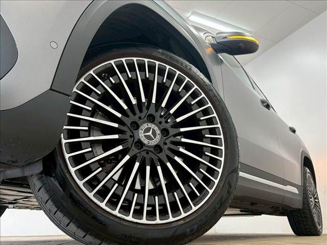 MERCEDES BENZ EQA 2021 Image 31