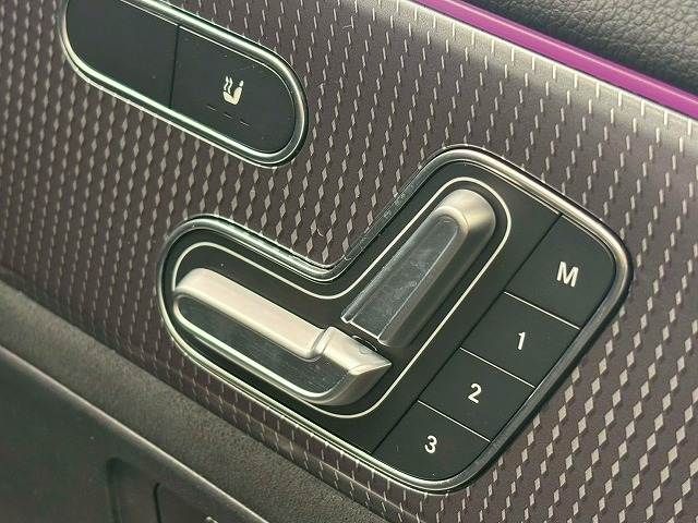 MERCEDES BENZ EQA 2022 Image 31