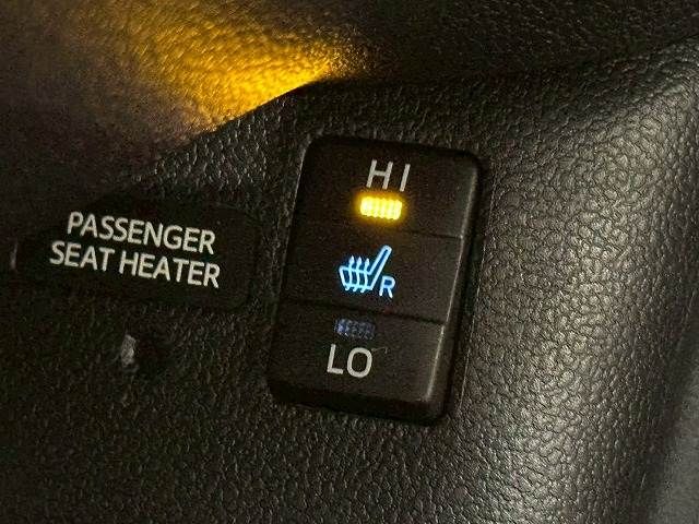 TOYOTA PRIUS PHV 2017 Image 31