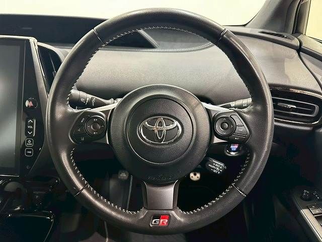 TOYOTA PRIUS PHV 2017 Image 31