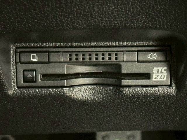 TOYOTA PRIUS PHV 2017 Image 31