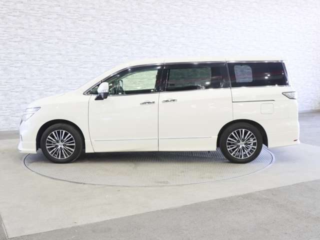 NISSAN ELGRAND 2016 Image 31