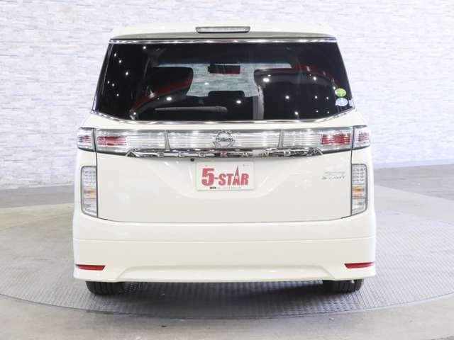 NISSAN ELGRAND 2016 Image 31