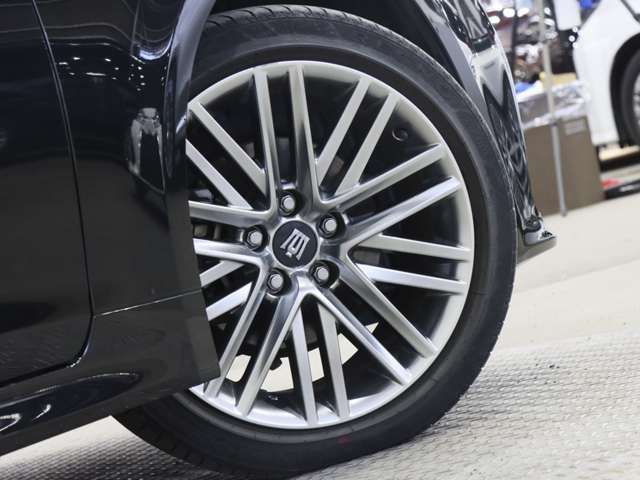 TOYOTA CROWN SEDAN HYBRID 2017 Image 31