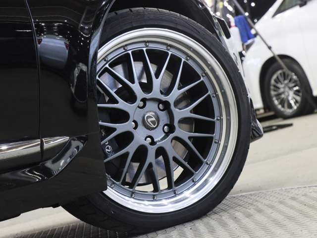 TOYOTA LEXUS LS460 2013 Image 31