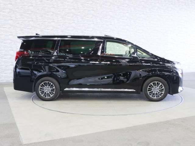 TOYOTA ALPHARD HYBRID 4WD 2018 Image 31