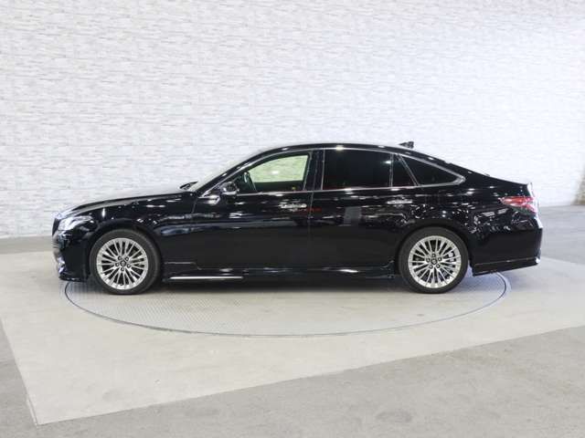 TOYOTA CROWN SEDAN HYBRID 2019 Image 31