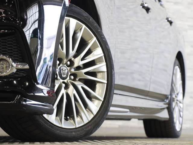 TOYOTA CROWN SEDAN HYBRID 2019 Image 31