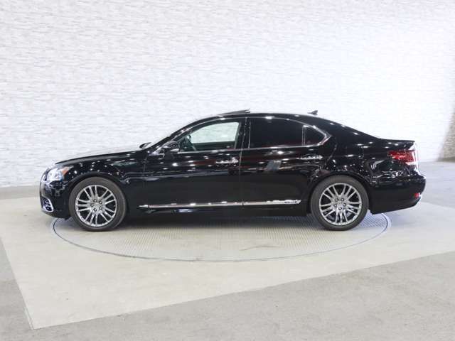 TOYOTA LEXUS LS600H 2012 Image 31