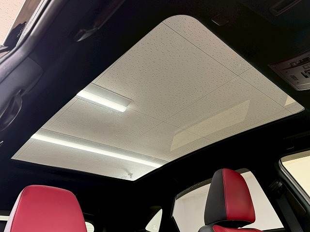 TOYOTA LEXUS NX300H 2018 Image 31