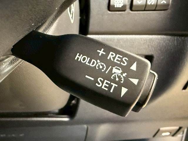 TOYOTA LEXUS NX300H 2018 Image 31