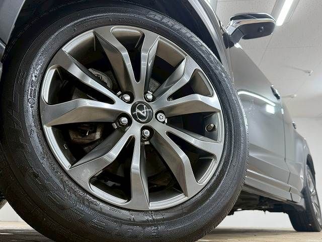 TOYOTA LEXUS NX300H 2018 Image 31