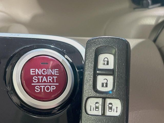 HONDA N BOX 2015 Image 31