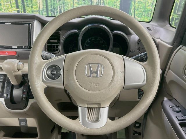 HONDA N BOX 2015 Image 31