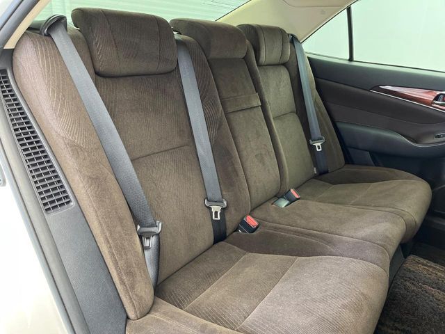 TOYOTA CROWN SEDAN HYBRID 2013 Image 31