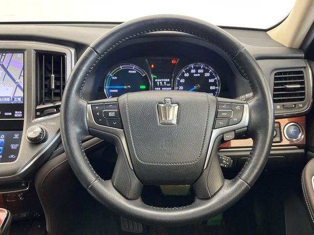 TOYOTA CROWN SEDAN HYBRID 2013 Image 31