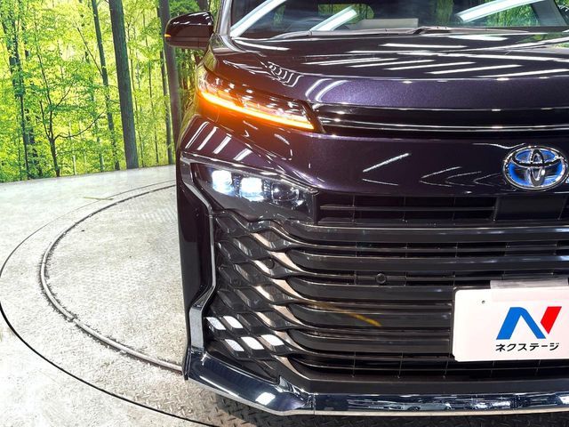 TOYOTA VOXY HYBRID 2022 Image 31