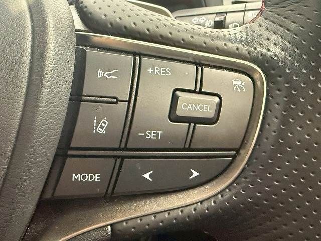 TOYOTA LEXUS UX250H 2023 Image 31