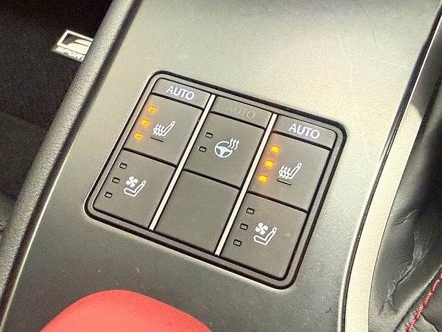 TOYOTA LEXUS UX250H 2023 Image 31