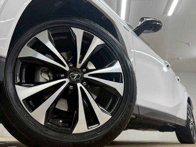 TOYOTA LEXUS UX250H 2023 Image 31