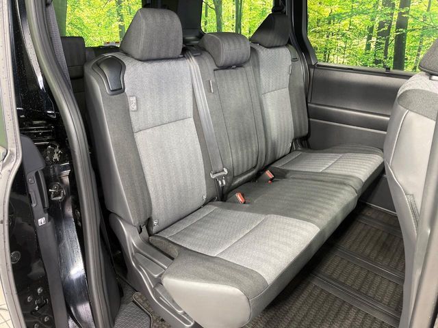 TOYOTA VOXY 4WD 2025 Image 31