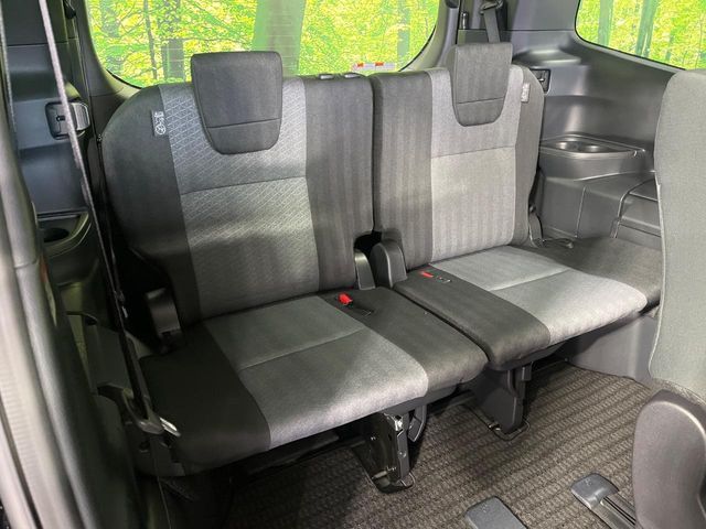 TOYOTA VOXY 4WD 2025 Image 31