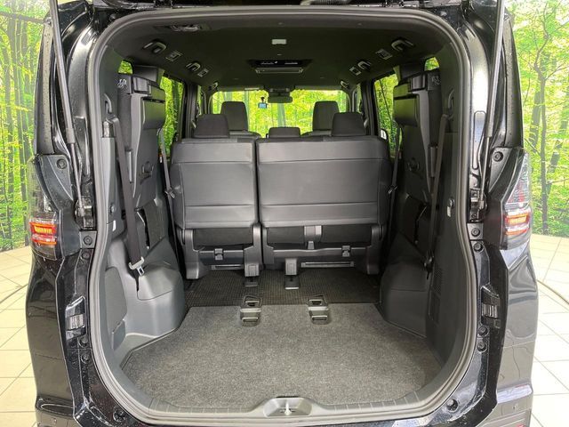 TOYOTA VOXY 4WD 2025 Image 31