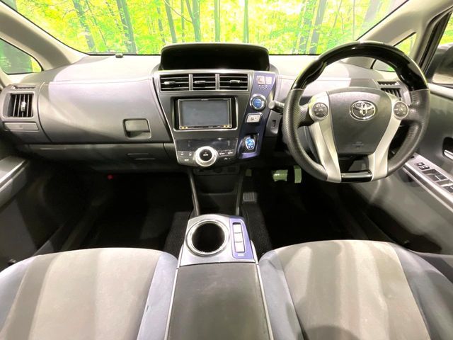 TOYOTA PRIUS ALPHA 2014 Image 31