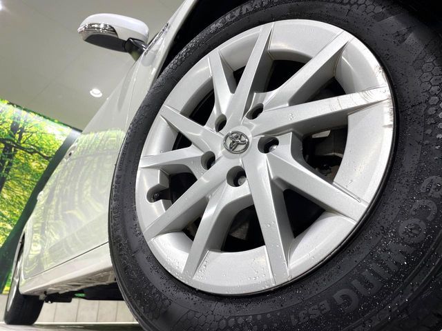 TOYOTA PRIUS ALPHA 2014 Image 31