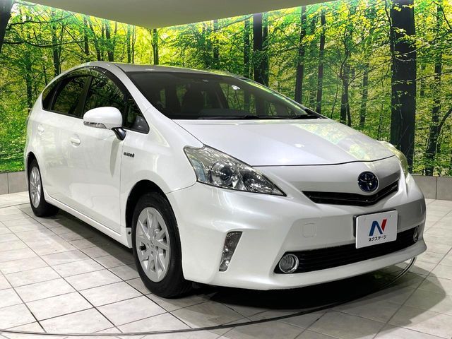 TOYOTA PRIUS ALPHA 2014 Image 31
