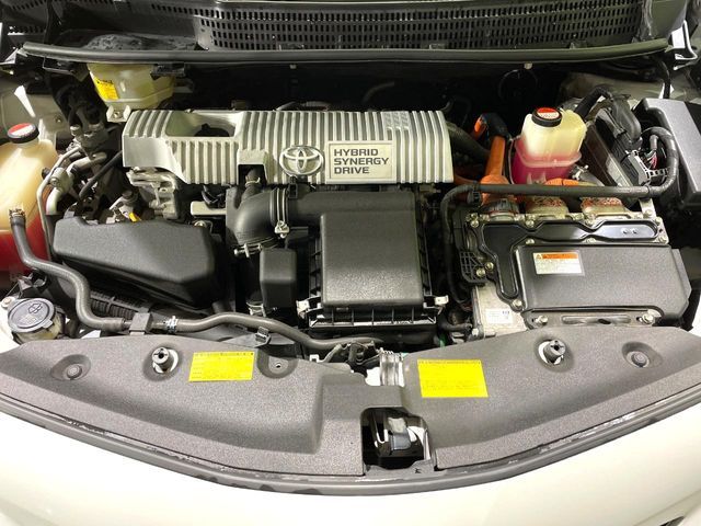 TOYOTA PRIUS ALPHA 2014 Image 31