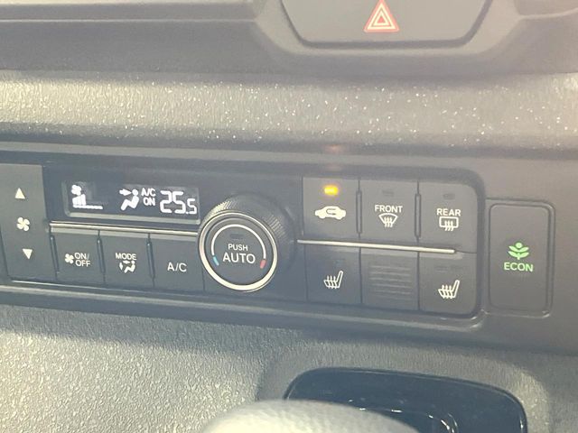 HONDA N BOX CUSTOM 2024 Image 31