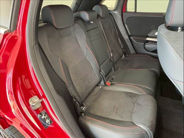 MERCEDES BENZ GLA CL 2023 Image 31