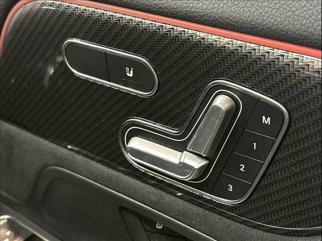 MERCEDES BENZ GLA CL 2020 Image 31