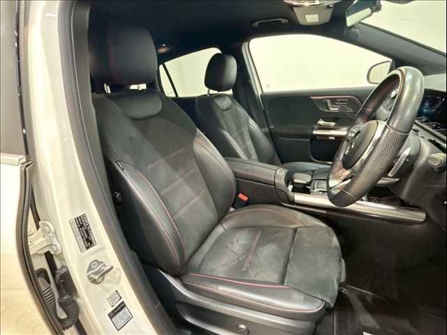 MERCEDES BENZ GLA CL 2020 Image 31