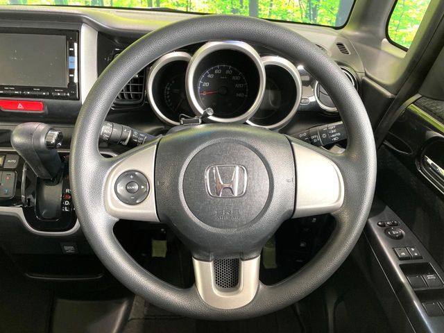 HONDA N BOX 2015 Image 31