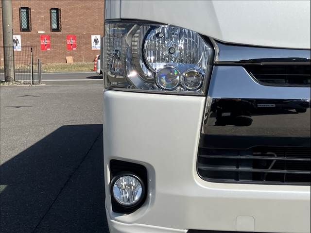TOYOTA HIACE VAN 4WD 2018 Image 31