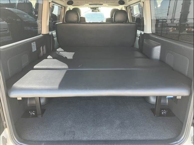 TOYOTA HIACE VAN 4WD 2018 Image 31