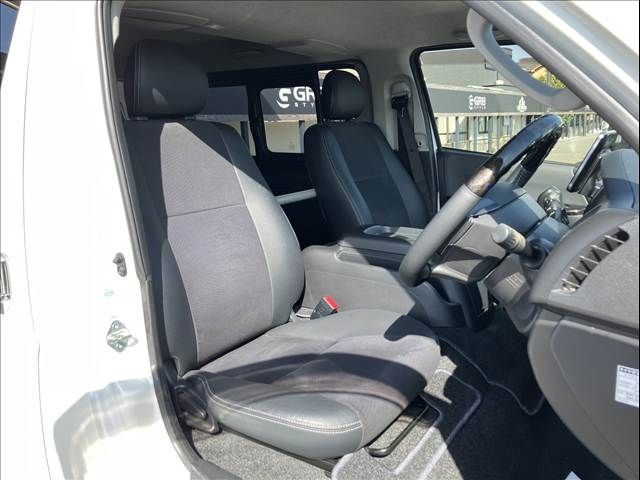 TOYOTA HIACE VAN 2WD 2017 Image 31