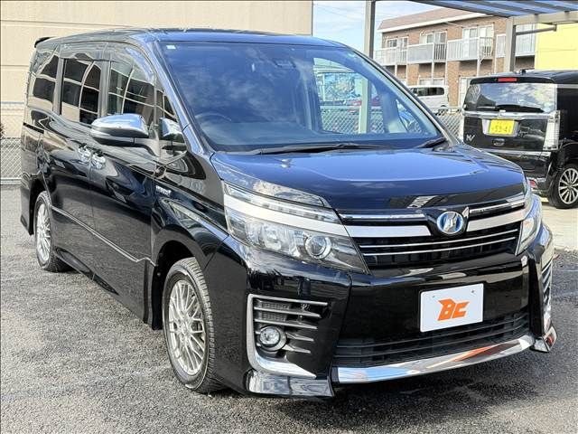 TOYOTA VOXY 2017 Image 31