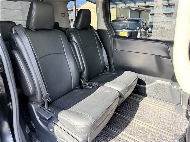 TOYOTA VOXY 2017 Image 31