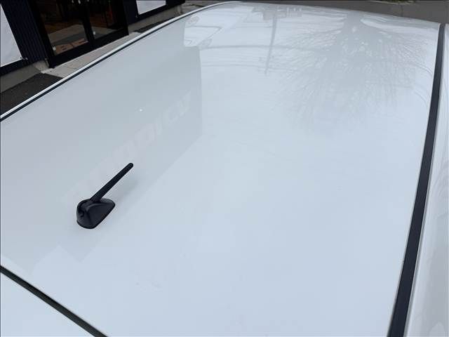 TOYOTA PRIUS ALPHA 2015 Image 31