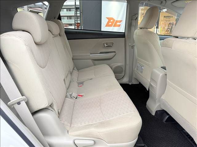 TOYOTA PRIUS ALPHA 2015 Image 31