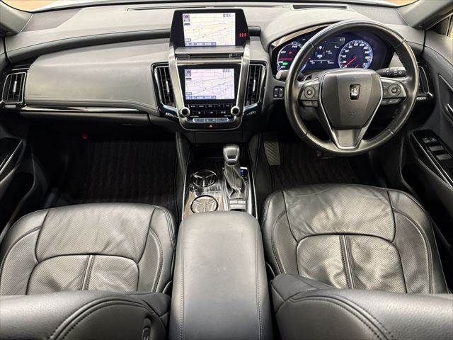 TOYOTA CROWN SEDAN HYBRID 2018 Image 31