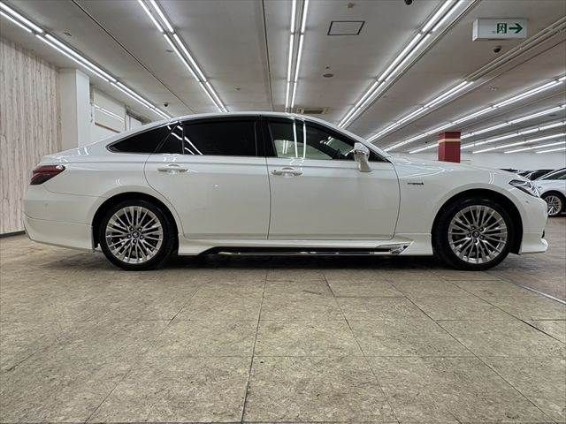 TOYOTA CROWN SEDAN HYBRID 2018 Image 31