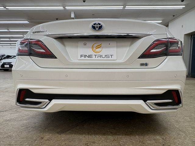 TOYOTA CROWN SEDAN HYBRID 2018 Image 31